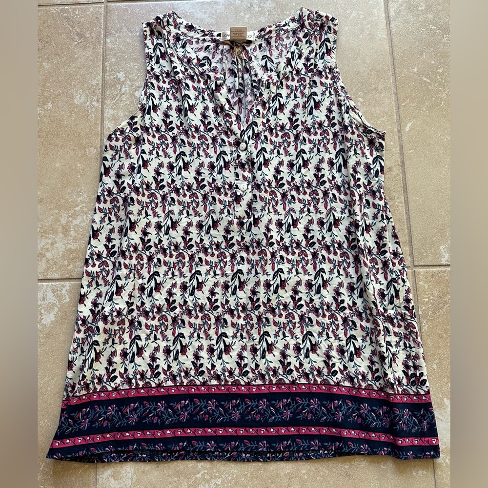 Ms Bella D Women’s Sleeveless Floral Summer Blouse - Size M